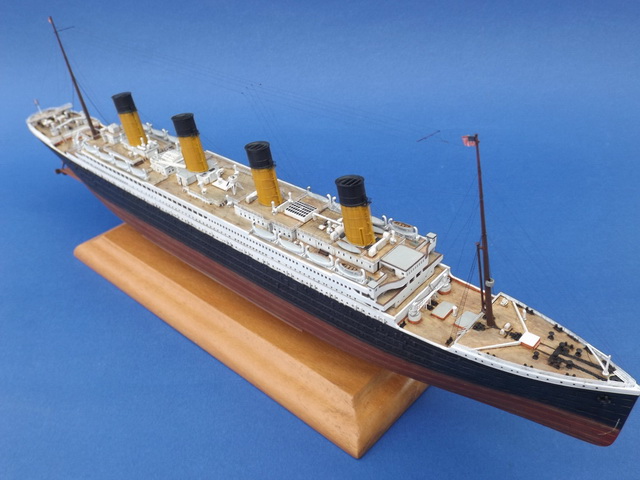 R.M.S. TITANIC