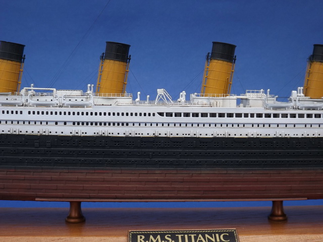 R.M.S. TITANIC