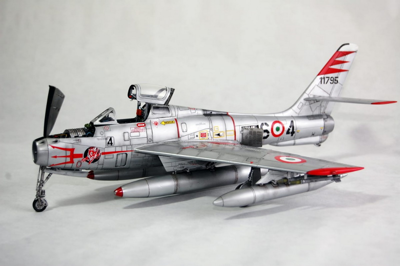 F-84 THUNDERSTREAK