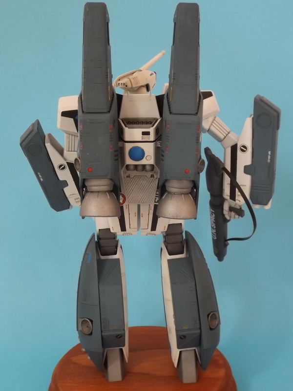 VF-1A SUPER BATTROID VALKYRIE