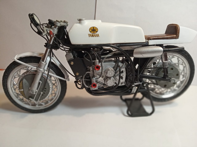 YAMAHA 250 CC